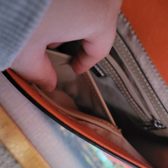 New With Tag Guess Orange Sling Bag | Medium Size - Picture 7 of 7